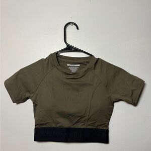 Fashion Nova Green Short Sleeve Fitted Crop Top